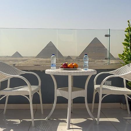 Full Pyramids View Apartment With Balcony For 8 P Kafret el-Gabal Kültér fotó