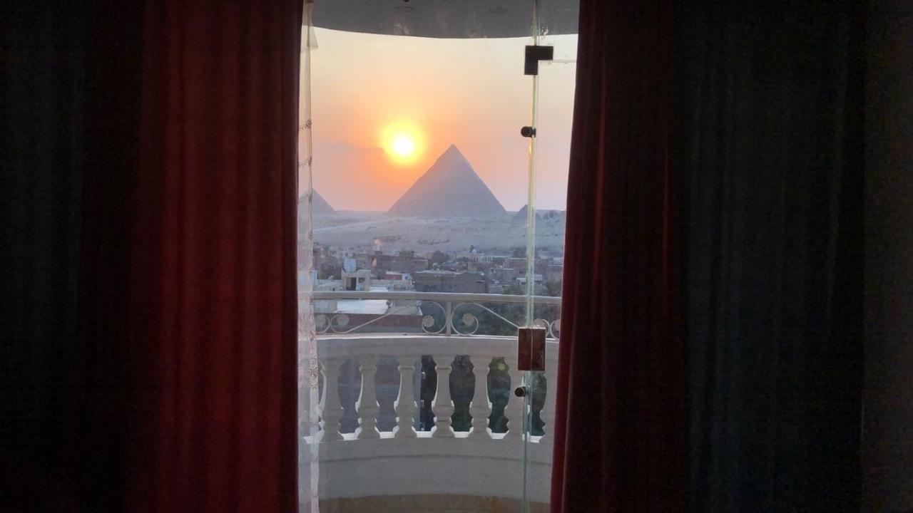 Full Pyramids View Apartment With Balcony For 8 P Kafret el-Gabal Kültér fotó