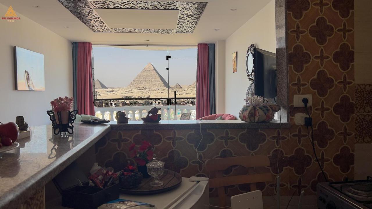 Full Pyramids View Apartment With Balcony For 8 P Kafret el-Gabal Kültér fotó