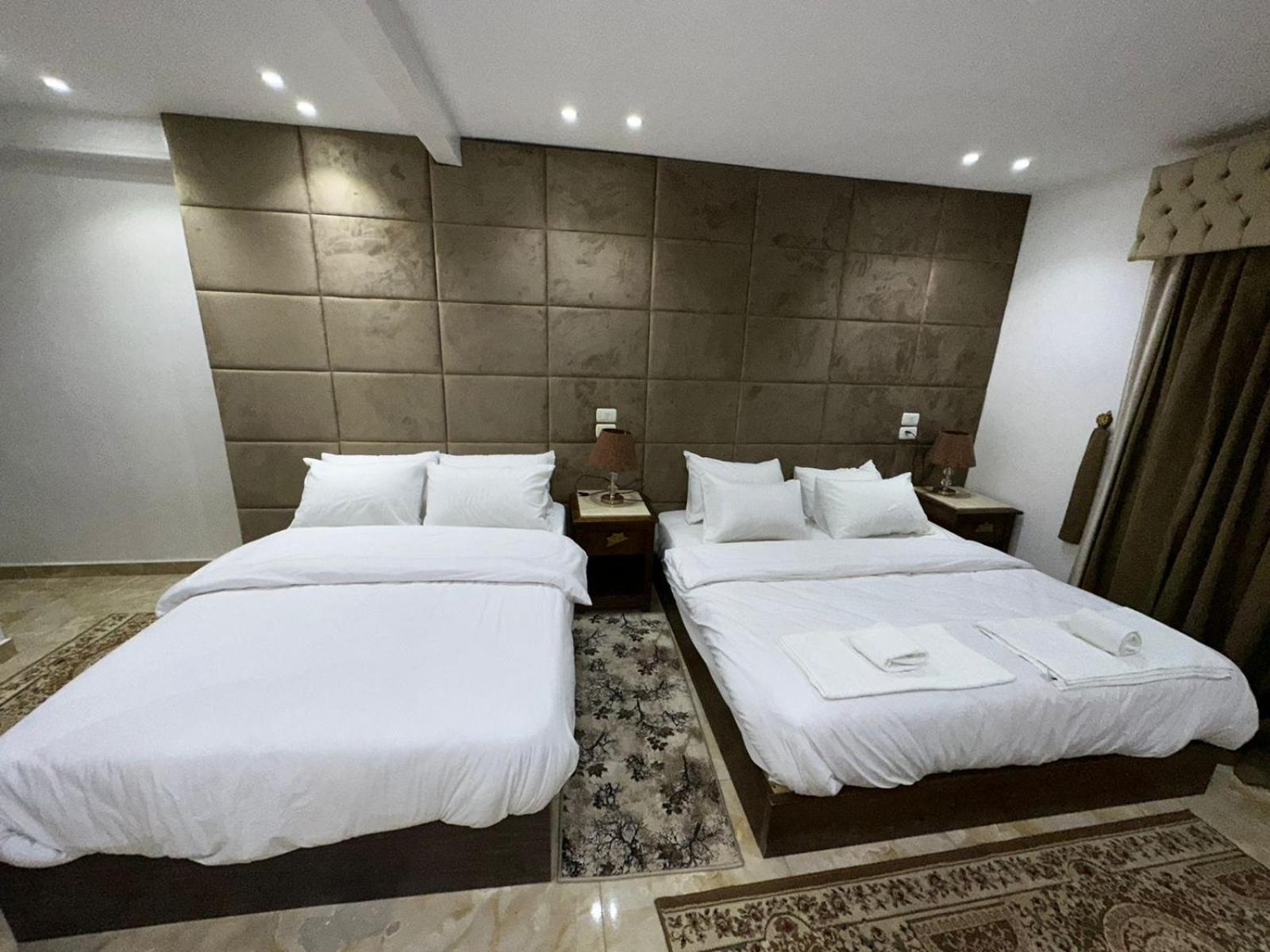 Full Pyramids View Apartment With Balcony For 8 P Kafret el-Gabal Kültér fotó